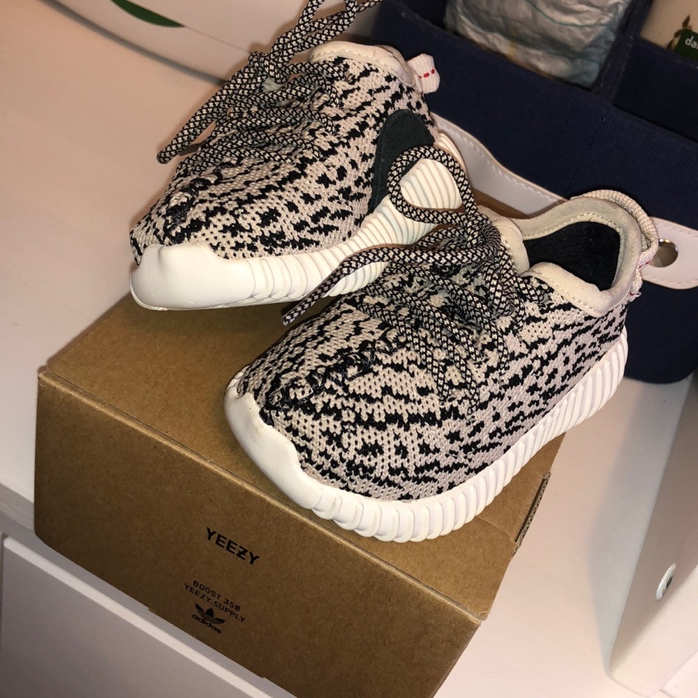 Authentic Yeezy Boost 350 Infant 👶🏻
